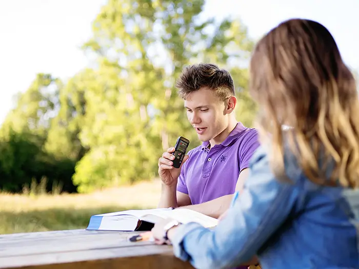 ضبط صدای خود-روش های تقویت زبان برای مهاجرت