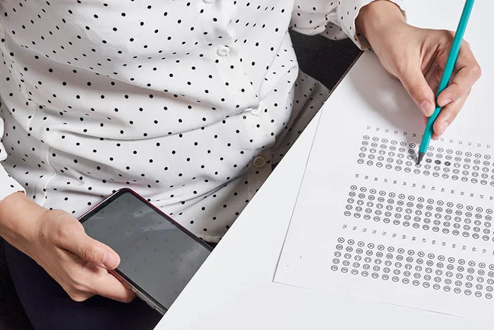 تقلب در آزمون آیلتس