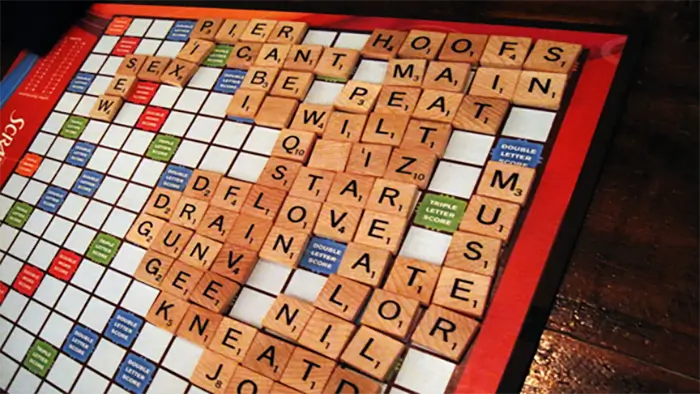 Scrabble یا واژه‌سازی