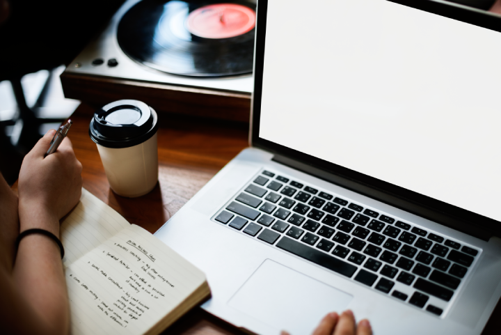 یادگیری همزمان دو زبان خارجی